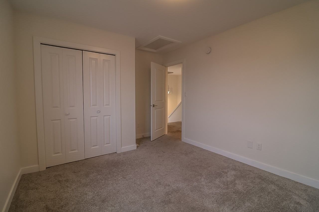 110 Northwater Bay - Photo 5 of 13