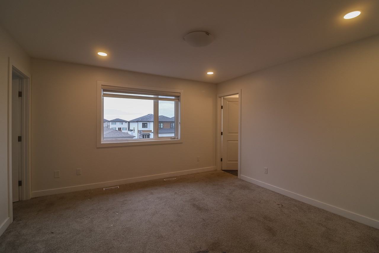 110 Northwater Bay - Photo 6 of 13