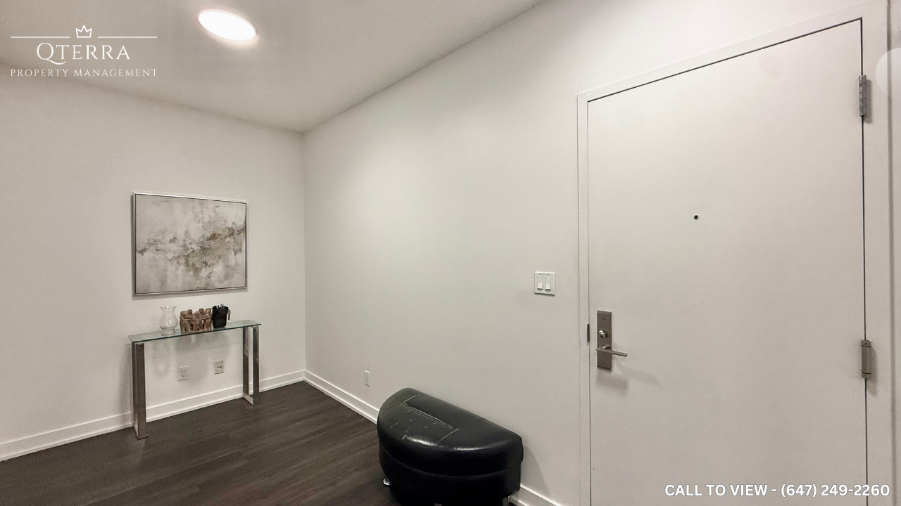 126 Simcoe St - Photo 5 of 7