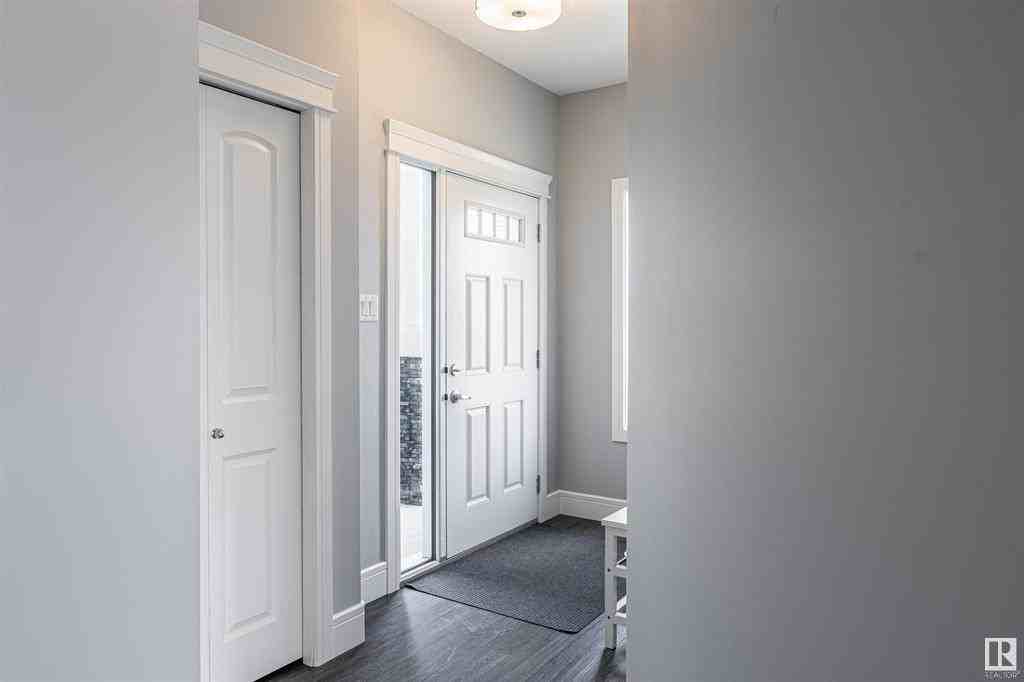 16303 18 AV SW - Photo 4 of 50