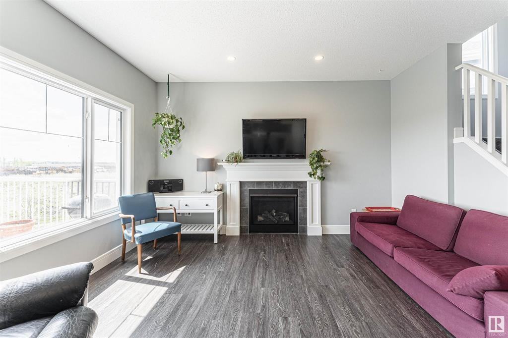 16303 18 AV SW - Photo 6 of 50