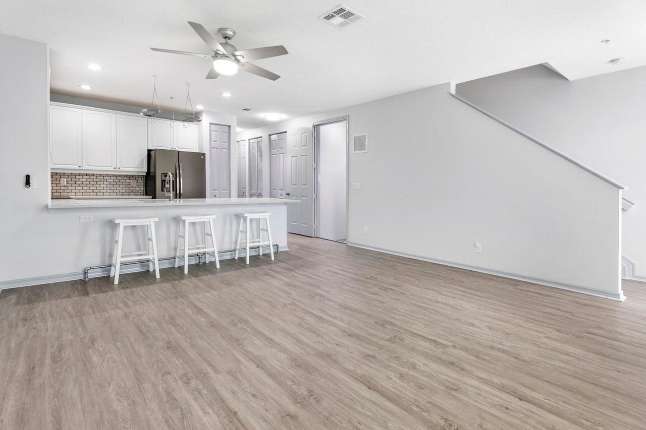 4316 Main Street - Photo 2 of 14