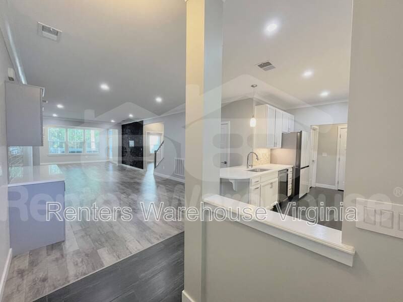 1907 Doubloon Way - Photo 5 of 50