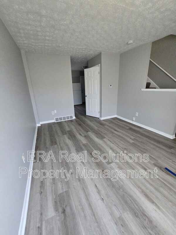 1716 Carstare Dr - Photo 2 of 15