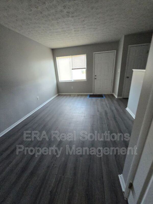 1703 Carstare Dr - Photo 4 of 19