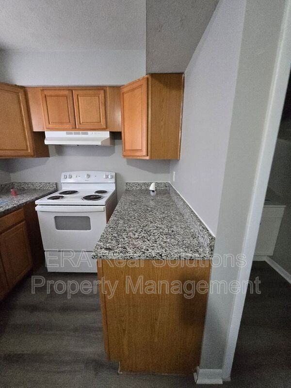 1703 Carstare Dr - Photo 6 of 19