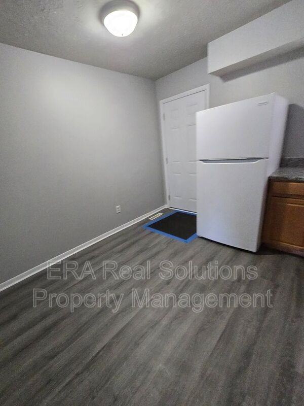 1703 Carstare Dr - Photo 6 of 17