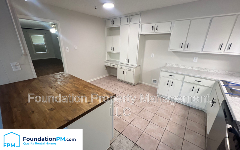 3655 Haughton Ln #1UNIT2 - Photo 5 of 34