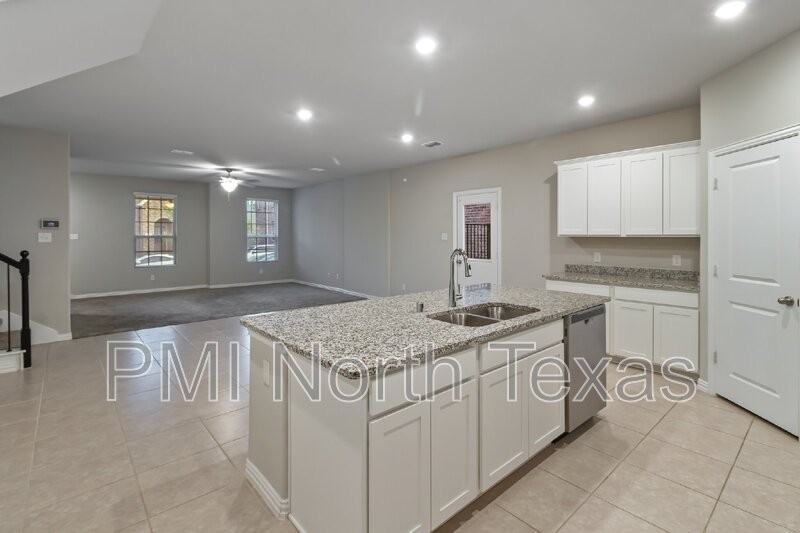 3839 Barnett Rd - Photo 6 of 16