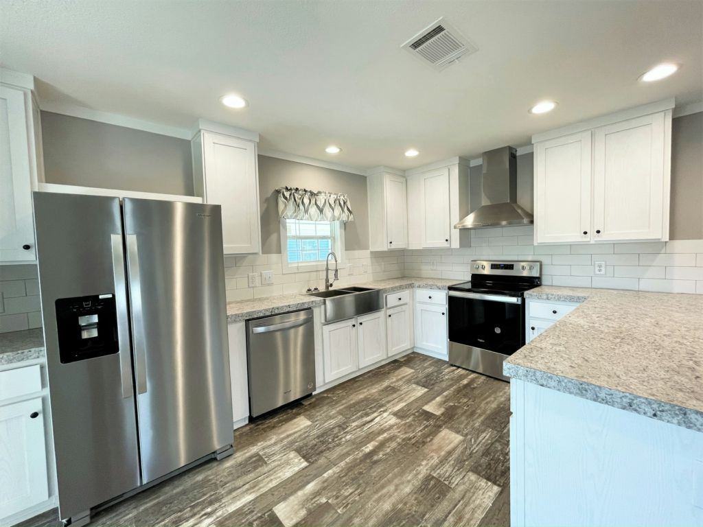 10893 Sw 30th Ave - Photo 5 of 34