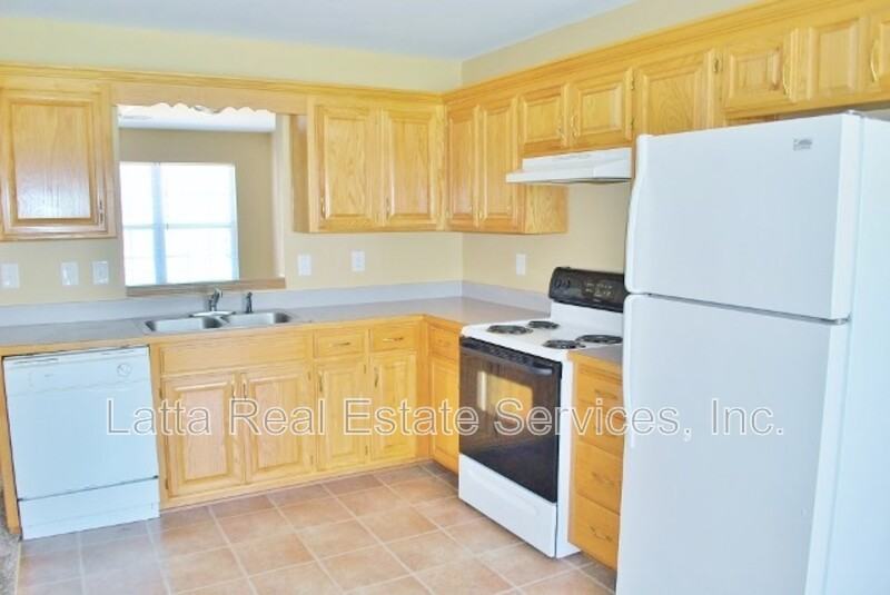 320 E Benning St - Photo 5 of 9