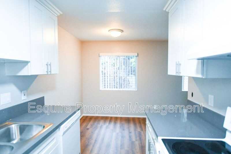 1940 Los Feliz Dr Apt A - Photo 5 of 9