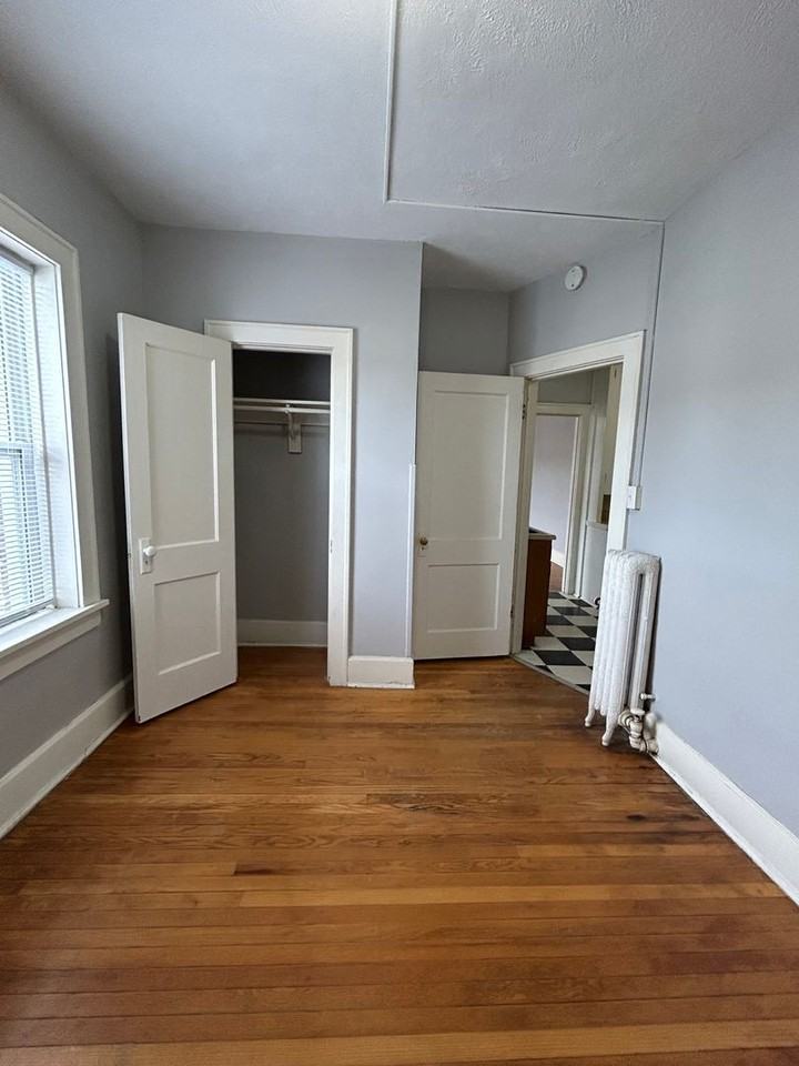 2464 Harney St #33 - Photo 4 of 9