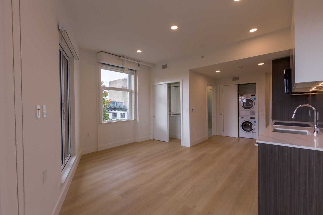 333 Carrall Street #601 - Photo 2 of 9