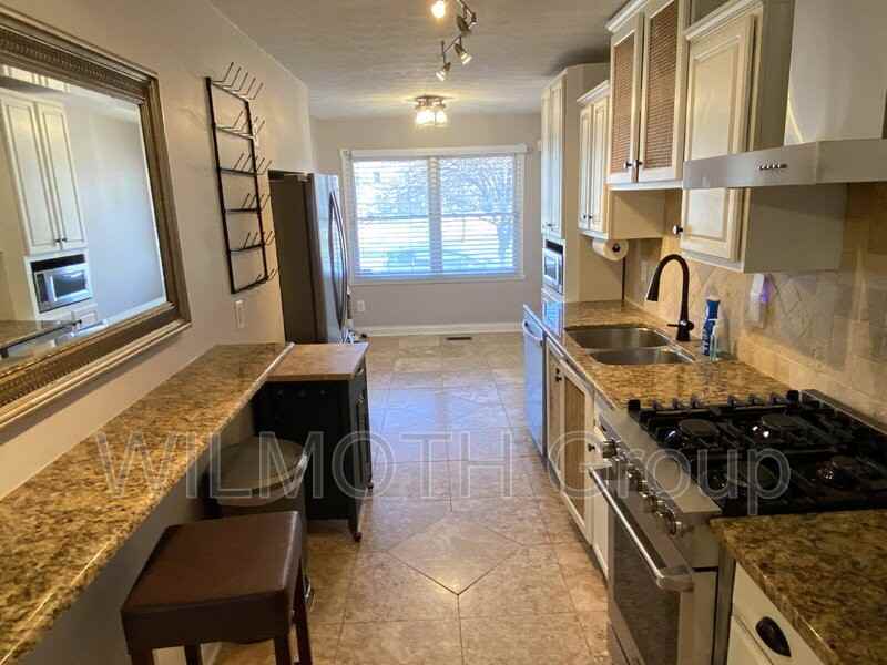 1026 N New Jersey St - Photo 2 of 13