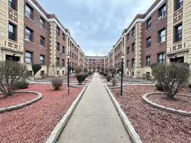 821 W Waveland Ave #1S - Photo 1 of 1