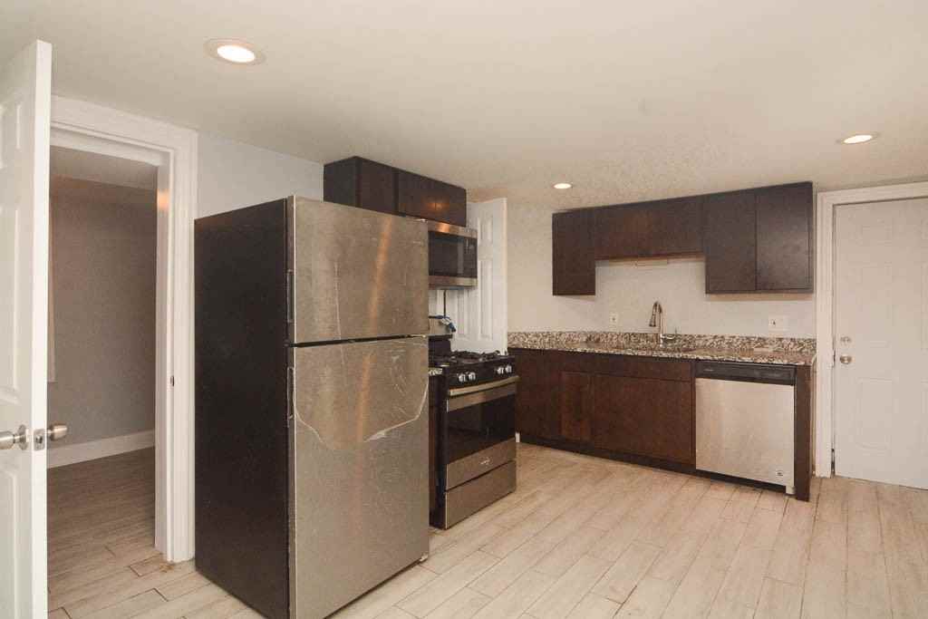 2968 N Ridgeway Ave #B - Photo 5 of 21