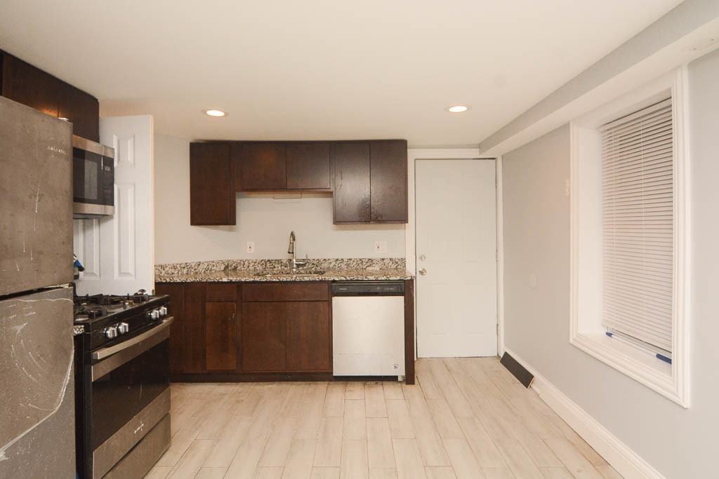 2968 N Ridgeway Ave #B - Photo 6 of 21