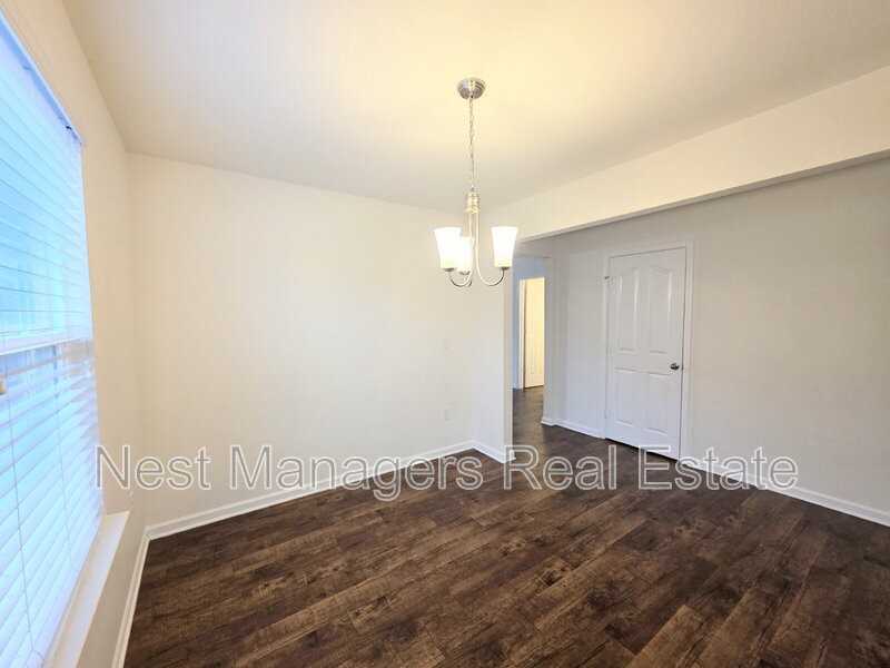 331 Botanical Ct - Photo 4 of 25