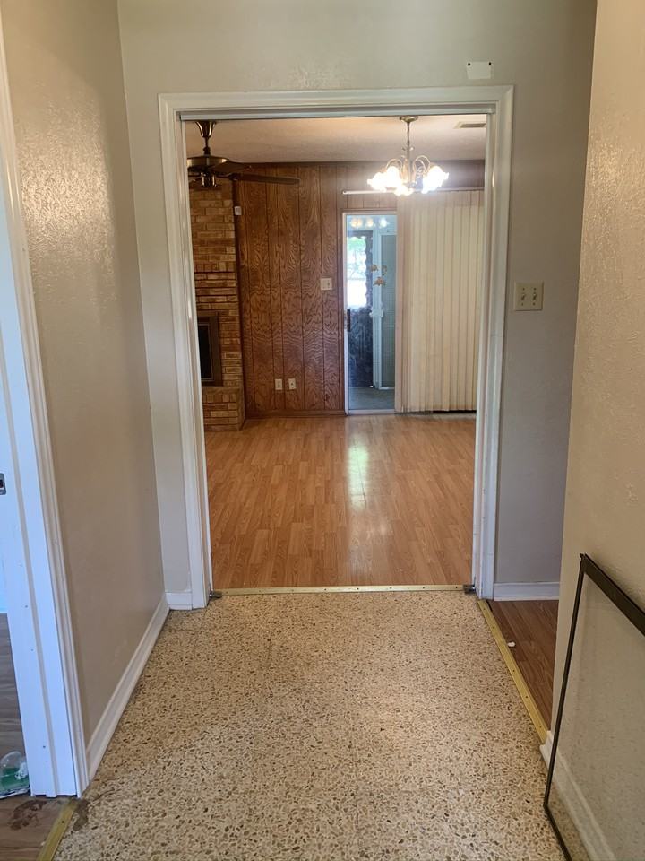 919 Magnolia Ln - Photo 3 of 12