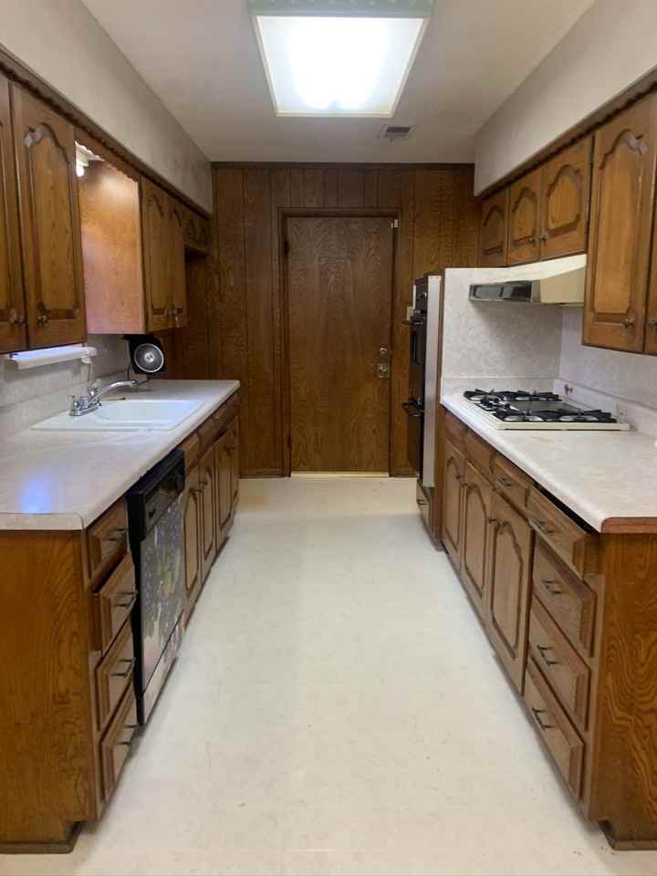 919 Magnolia Ln - Photo 7 of 12