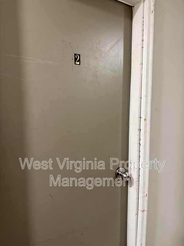 852 Mercer St #2 - Photo 2 of 11