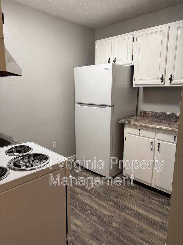 852 Mercer St #2 - Photo 5 of 11