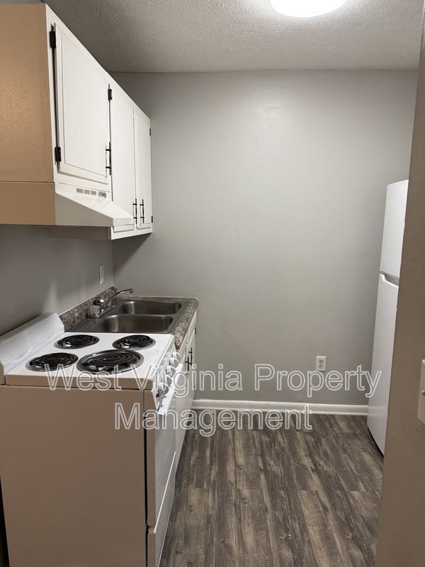 852 Mercer St #2 - Photo 7 of 11