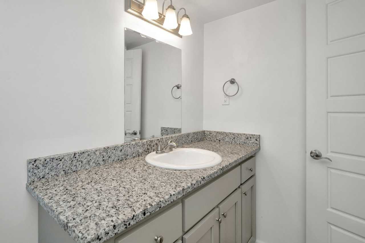 Melrose Place - Photo 4 of 50