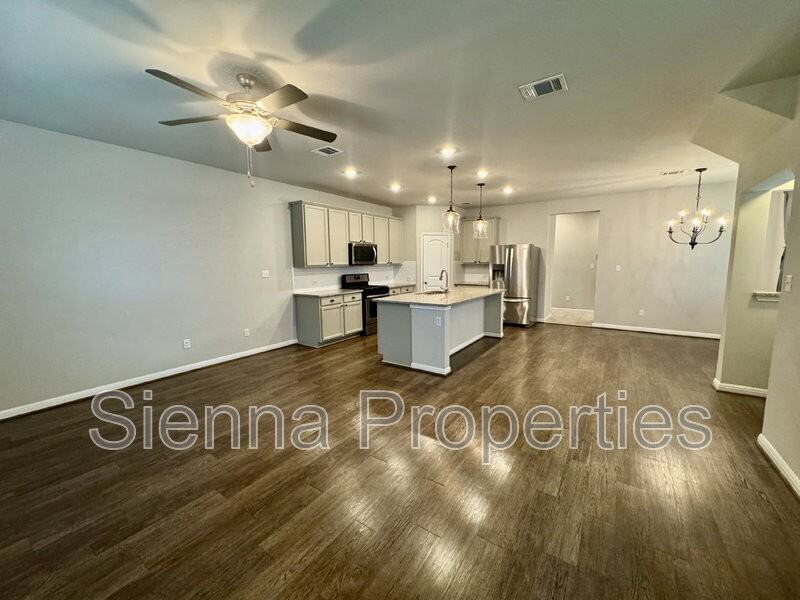 120 Buckthorn Dr - Photo 3 of 27