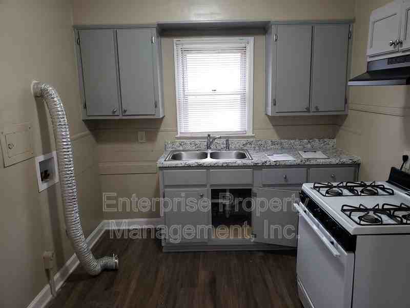 3147 Northgate St - Photo 3 of 10