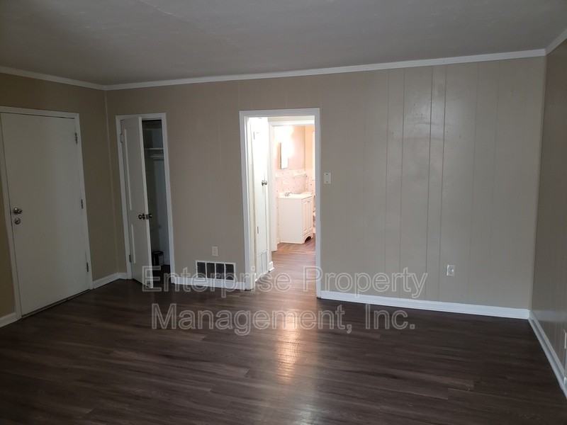 3147 Northgate St - Photo 5 of 10