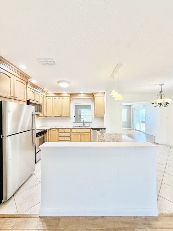 2701 56th Ln N - Photo 5 of 50