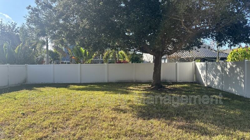 10076 Kimble Field Way - Photo 4 of 26