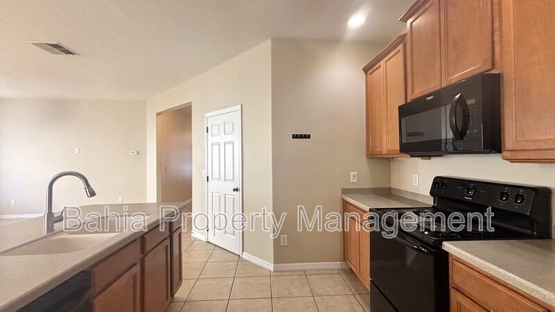 10076 Kimble Field Way - Photo 7 of 26