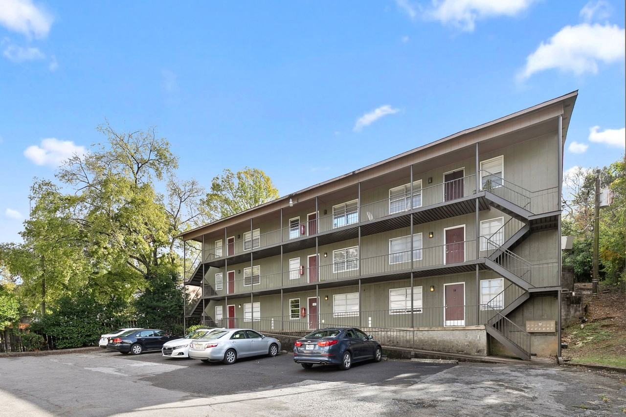 Magnolia Court - Photo 4 of 7