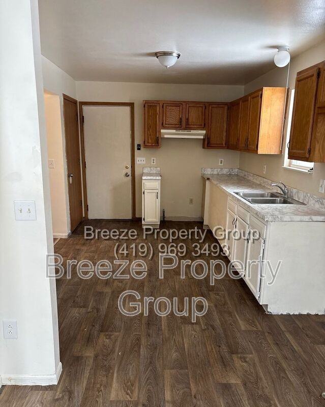 57 W Warren Ave - Photo 2 of 10