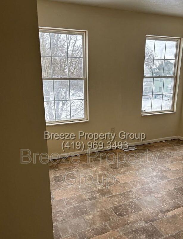 57 W Warren Ave - Photo 7 of 10