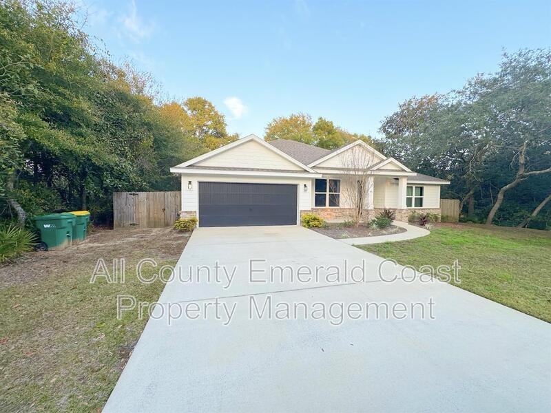 481 Kelly St - Photo 2 of 44