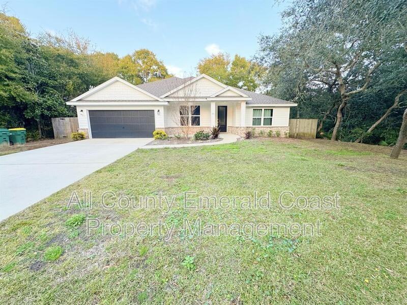 481 Kelly St - Photo 3 of 44