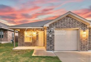 1010 Zora Dr #B - Photo 1 of 1