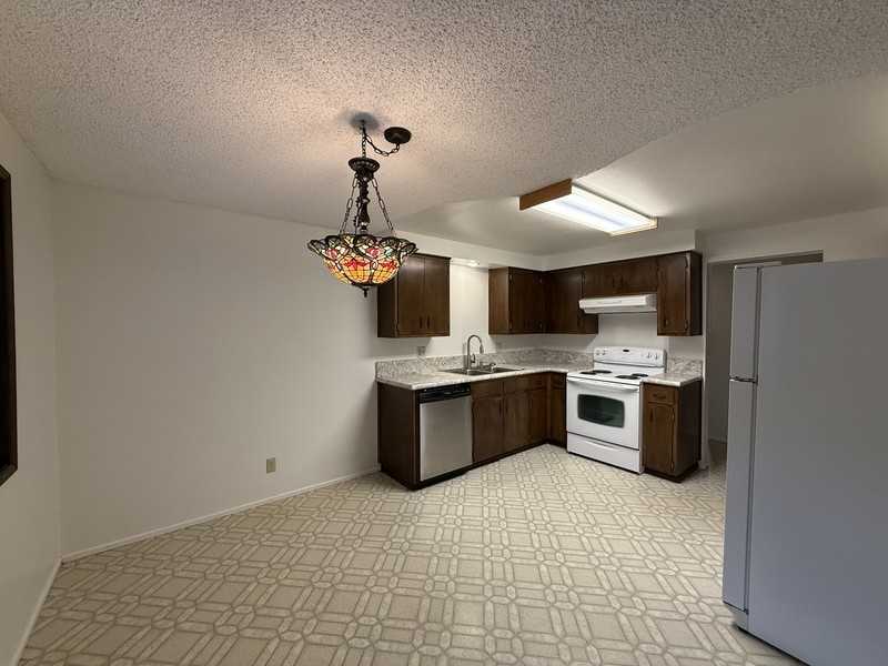 2134 Nw Watters St - Photo 7 of 32