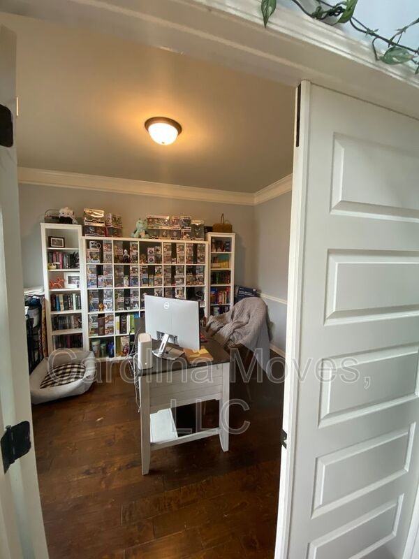 229 Lovelace Ct - Photo 7 of 17