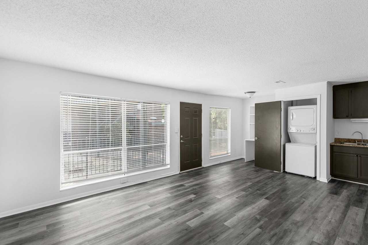 Carolisa - Photo 4 of 7