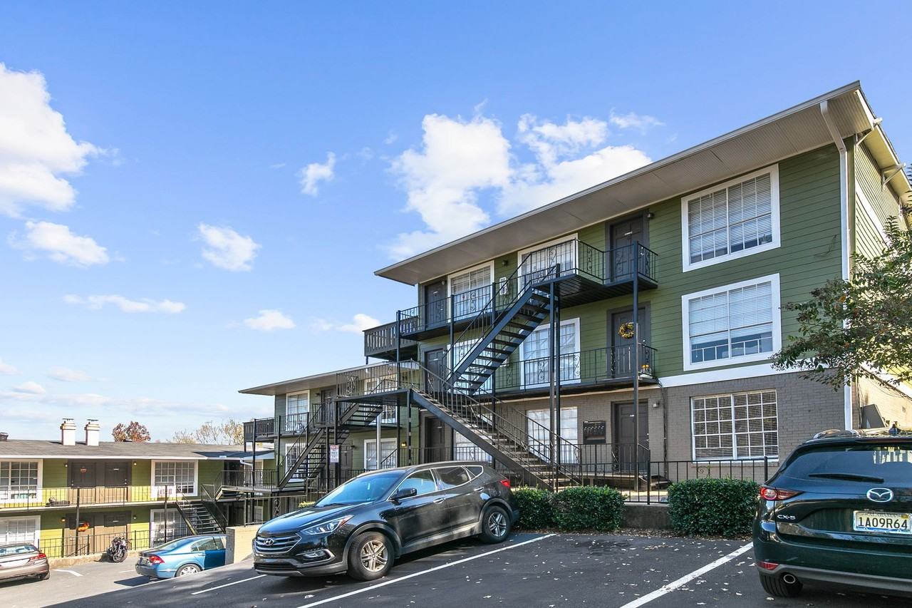 The Irish - Photo 2 of 50