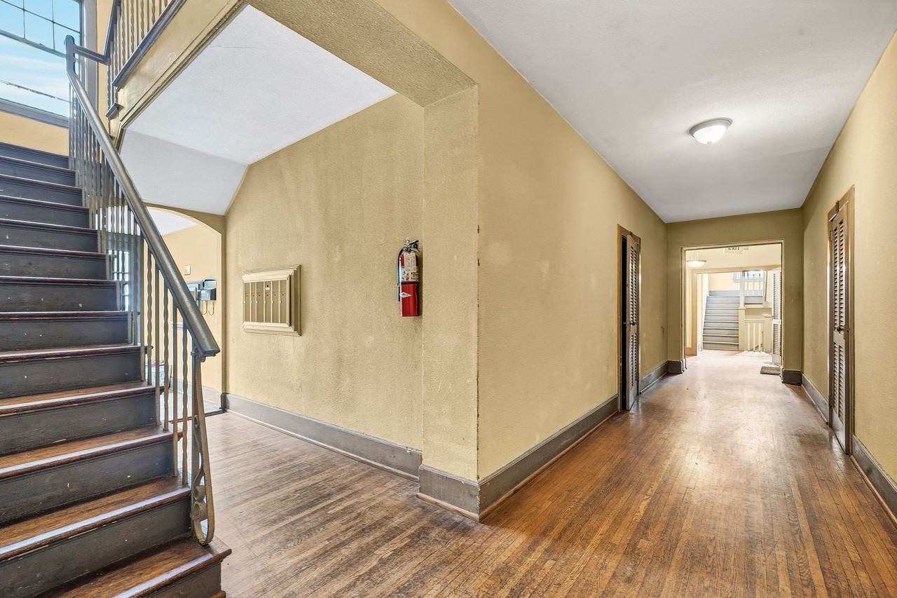 Carlisle Terrace - Photo 4 of 6