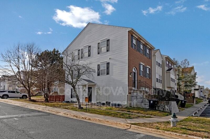 4323 Apple Orchard Ln - Photo 3 of 28