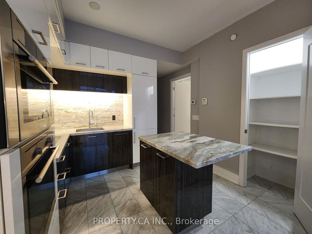 15 Merchants' Wharf - Photo 3 of 11