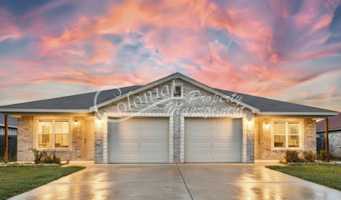 featured image of 3315 Stonewall Dr #B