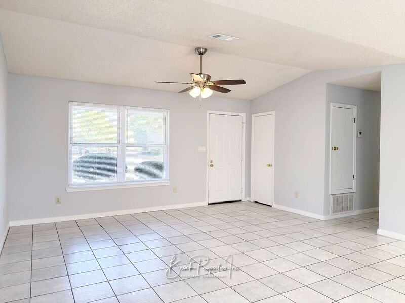 1341 Dog Track Rd - Photo 5 of 26